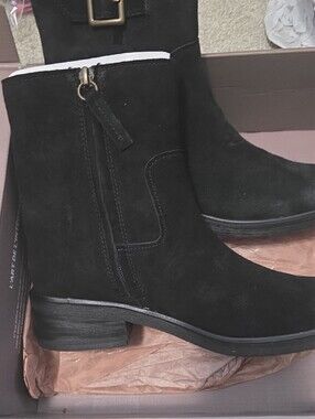 Franco Sarto L-Gillian Black Suede Ankle Boots Size 8M NWT